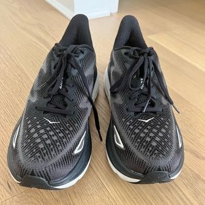 HOKA Clifton 9